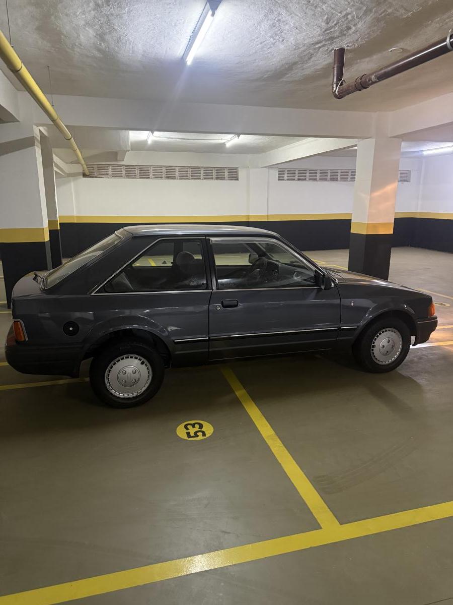 Escort - Foto #3 do anúncio à venda de Carro clássico