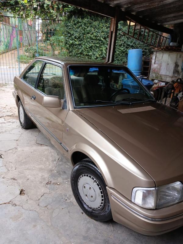 Escort - Foto #9 do anúncio à venda de Carro clássico