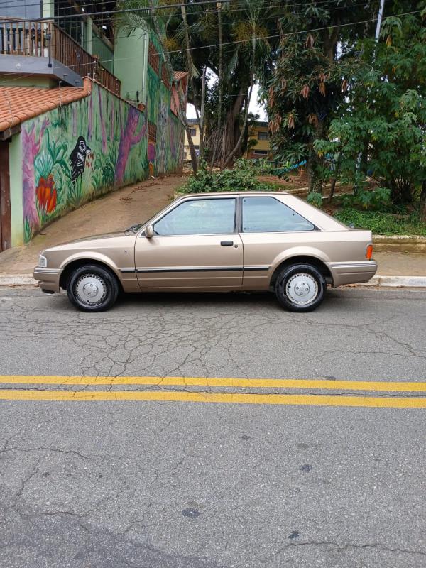 Escort - Foto #18 do anúncio à venda de Carro clássico