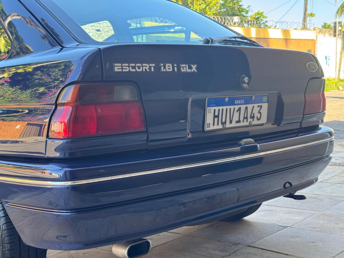 Escort - Foto #3 do anúncio à venda de Carro clássico