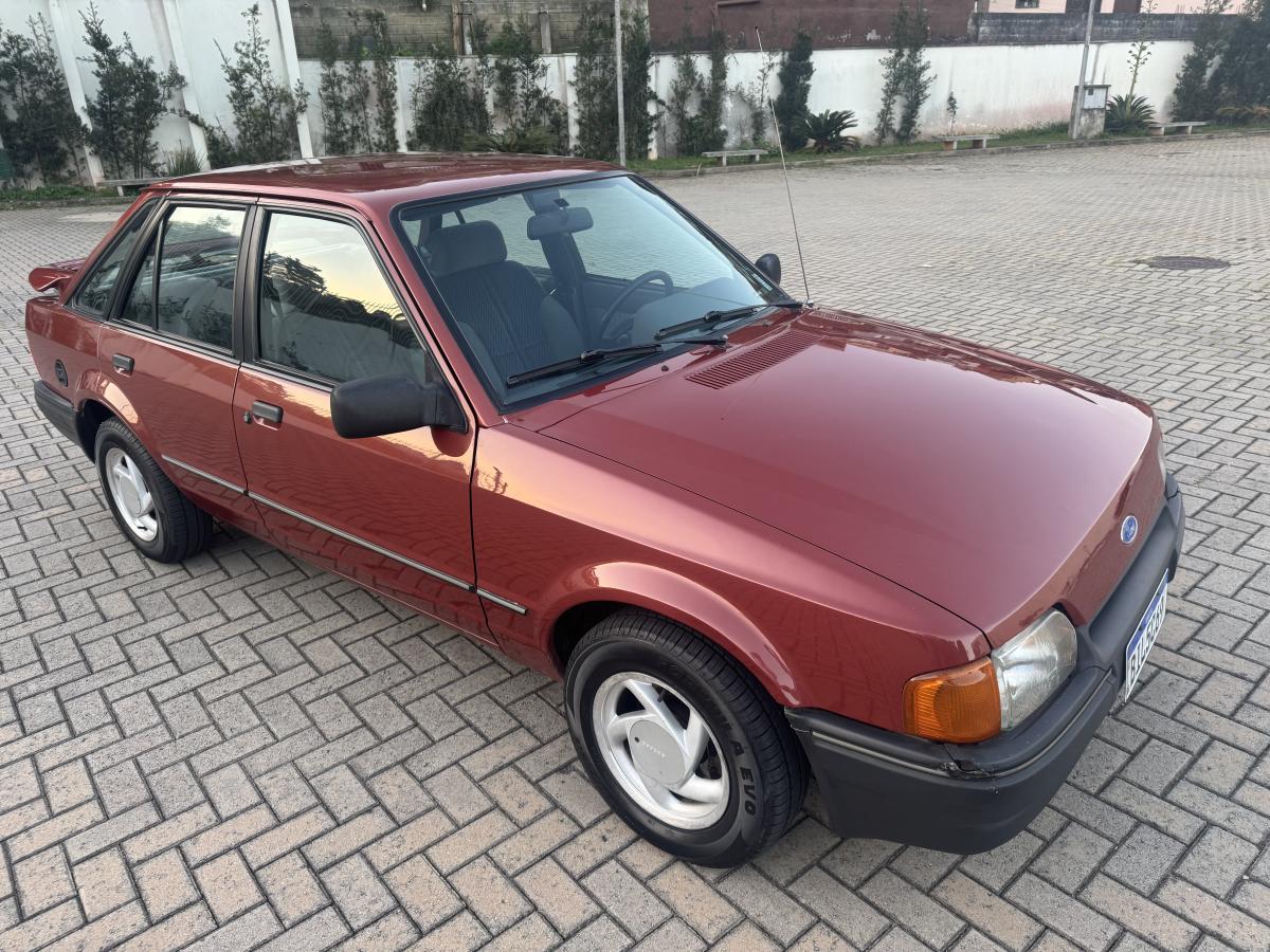 Escort - Foto #9 do anúncio à venda de Carro clássico