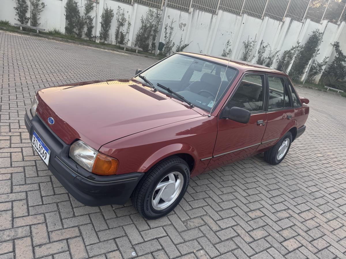 Escort - Foto #10 do anúncio à venda de Carro clássico