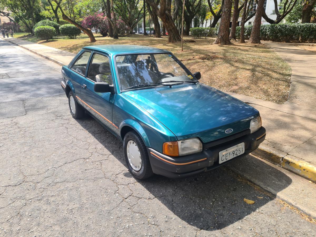 Escort - Foto #10 do anúncio à venda de Carro clássico