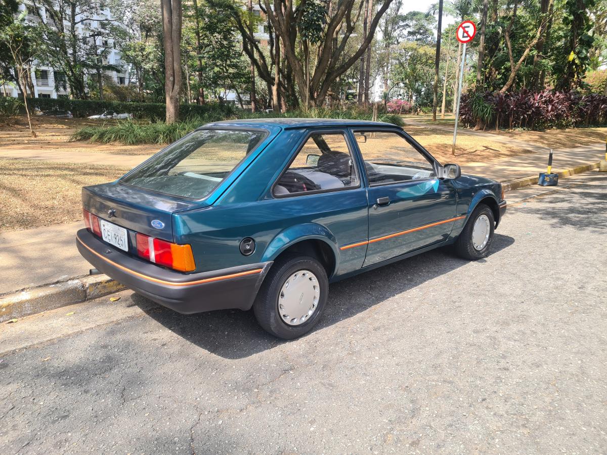 Escort - Foto #16 do anúncio à venda de Carro clássico