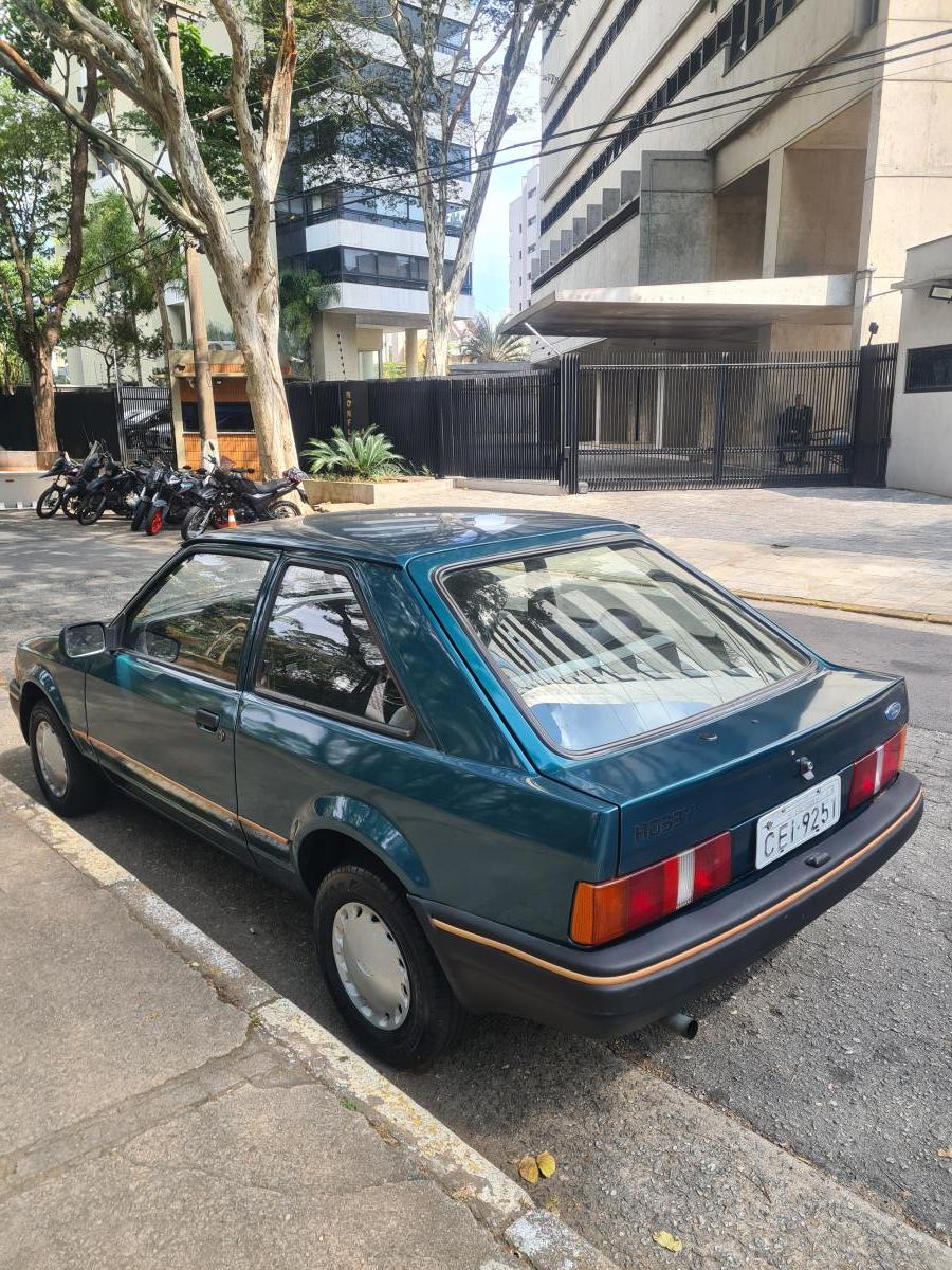 Escort - Foto #17 do anúncio à venda de Carro clássico