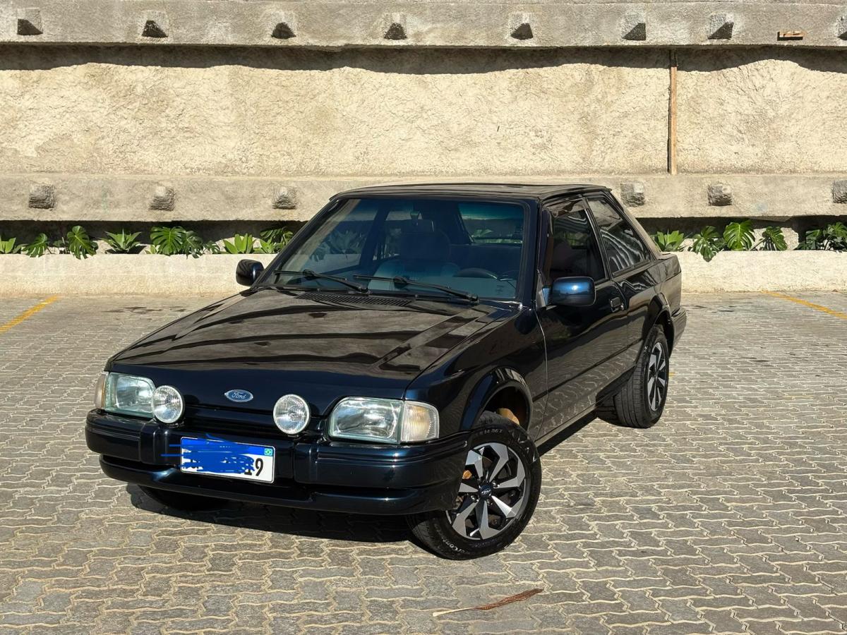 Escort - Foto #2 do anúncio à venda de Carro clássico