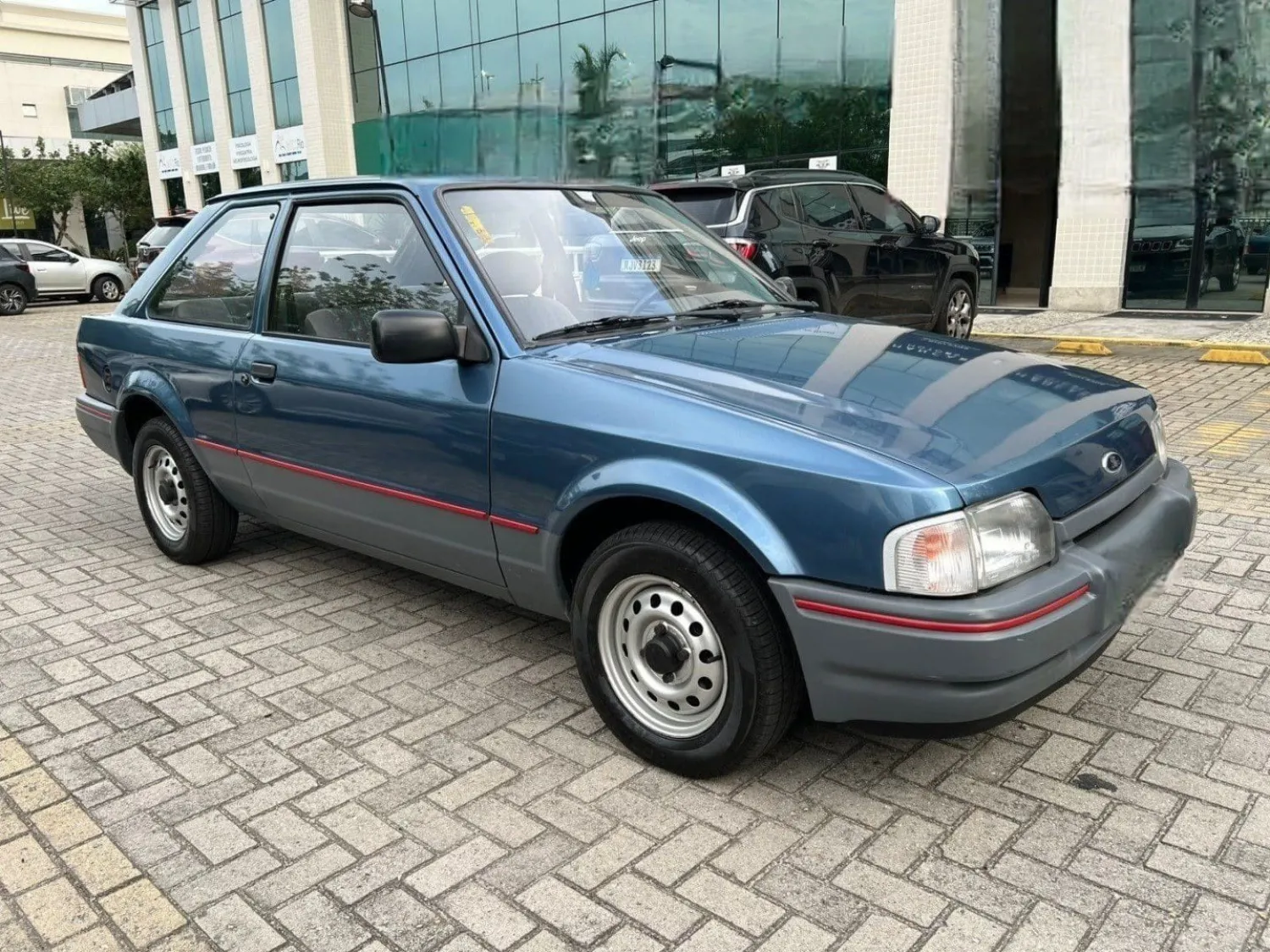 Escort - Foto #9 do anúncio à venda de Carro clássico