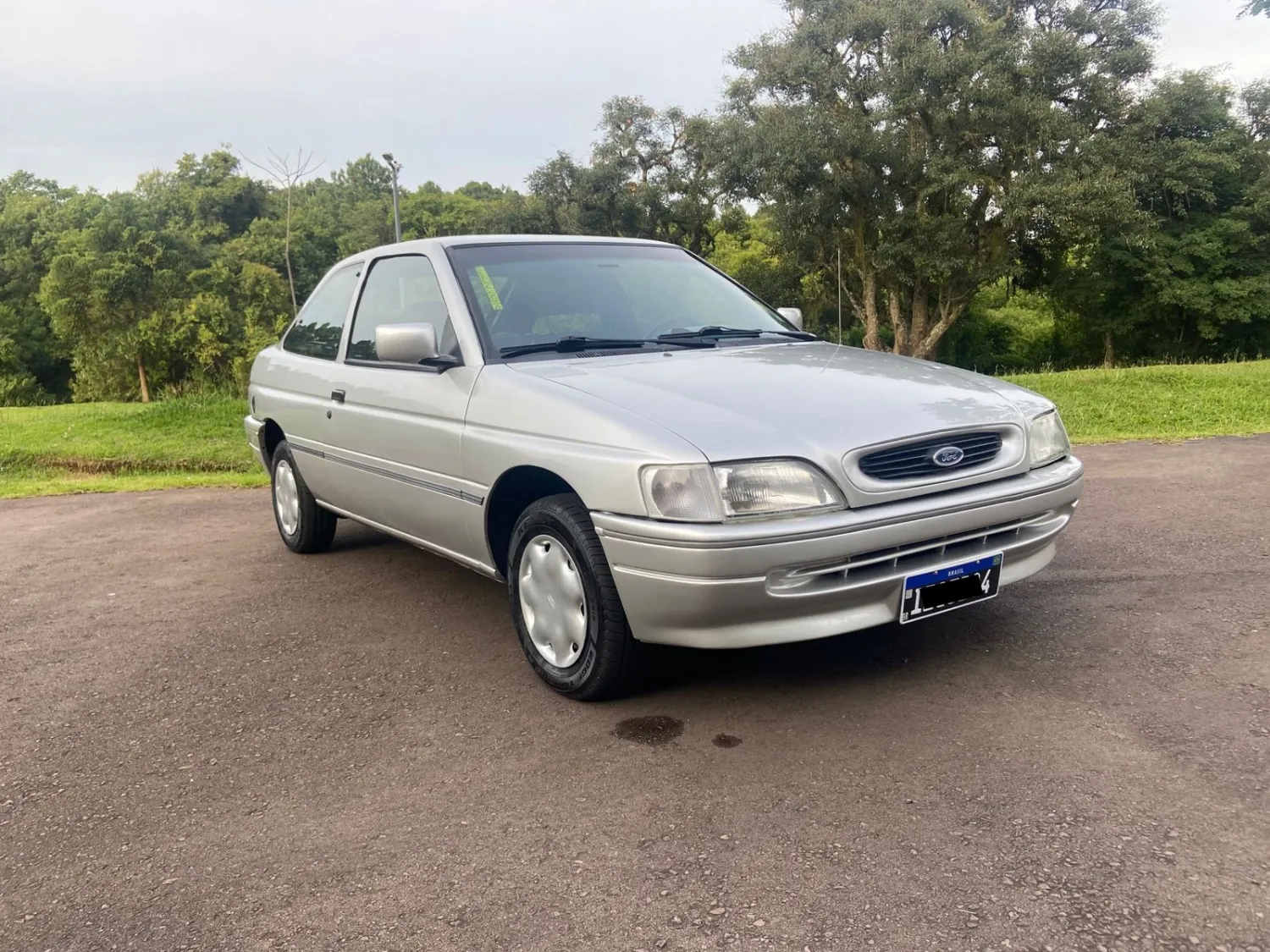 Escort - Foto #3 do anúncio à venda de Carro clássico