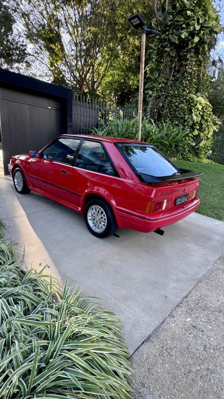 Escort - Foto #3 do anúncio à venda de Carro clássico