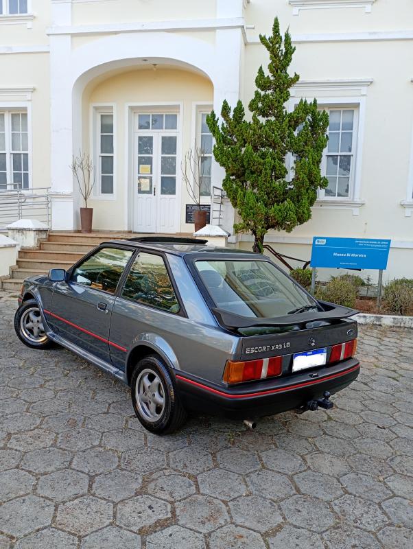 Escort - Foto #8 do anúncio à venda de Carro clássico