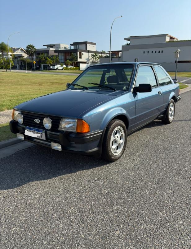 Escort - Foto #3 do anúncio à venda de Carro clássico