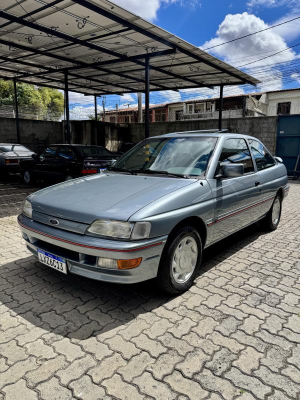 Escort - Foto #3 do anúncio à venda de Carro clássico