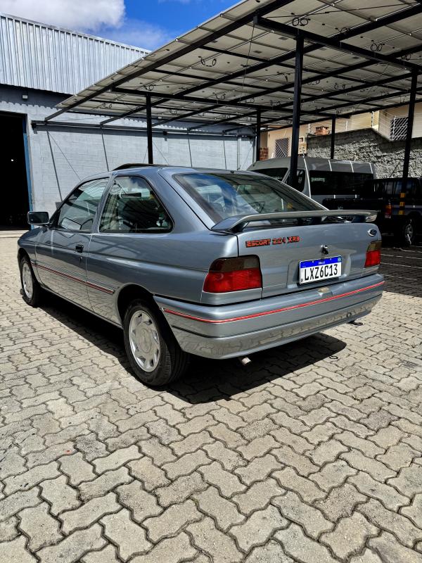 Escort - Foto #4 do anúncio à venda de Carro clássico
