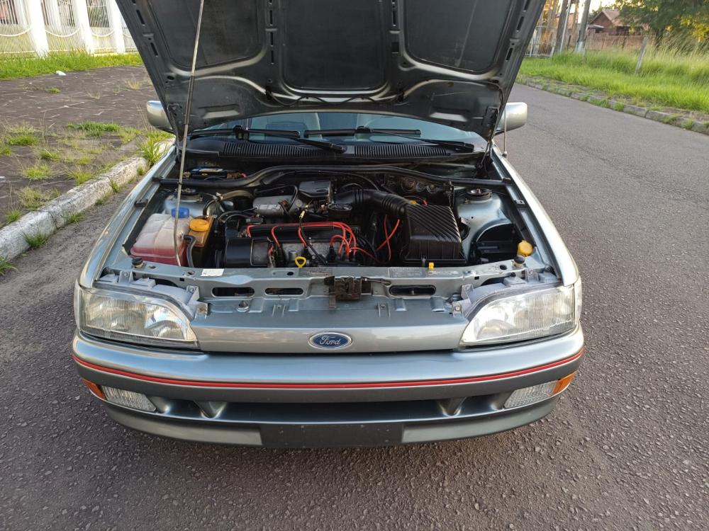 Escort - Foto #2 do anúncio à venda de Carro clássico