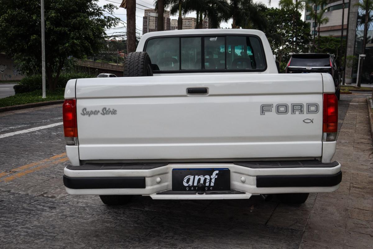 F1000 - Foto #3 do anúncio à venda de Carro clássico