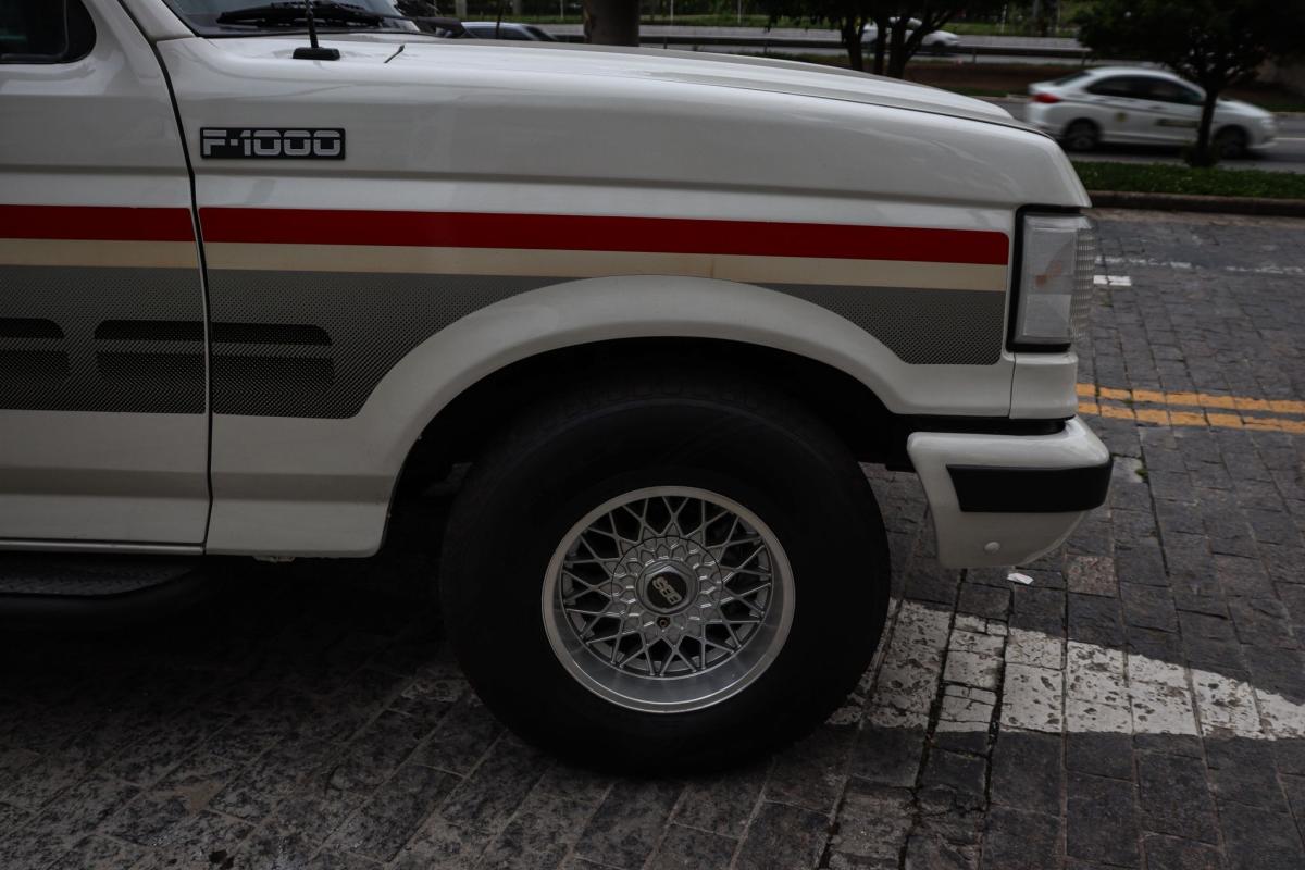 F1000 - Foto #9 do anúncio à venda de Carro clássico