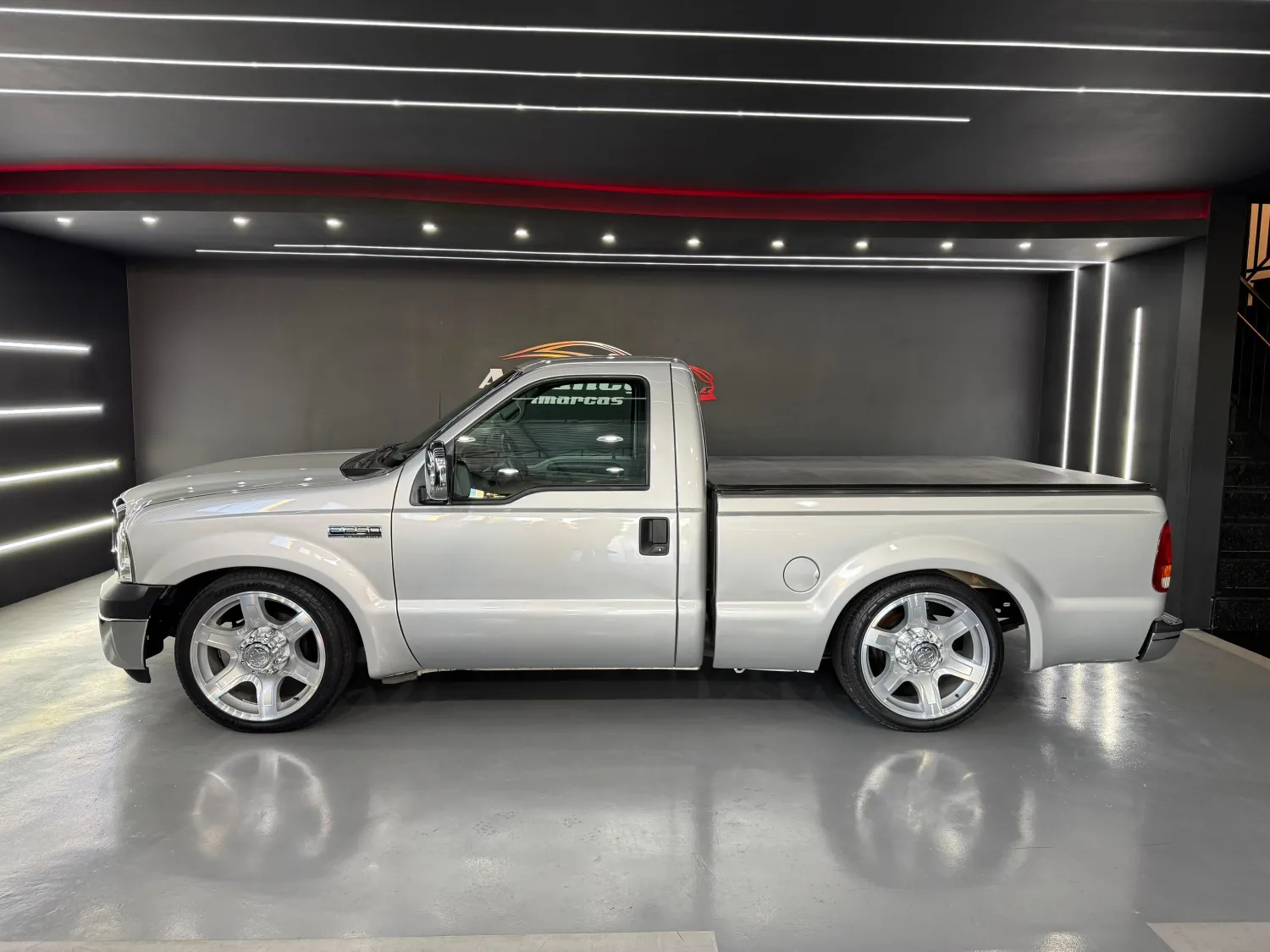 F250 - Foto #4 do anúncio à venda de Carro clássico