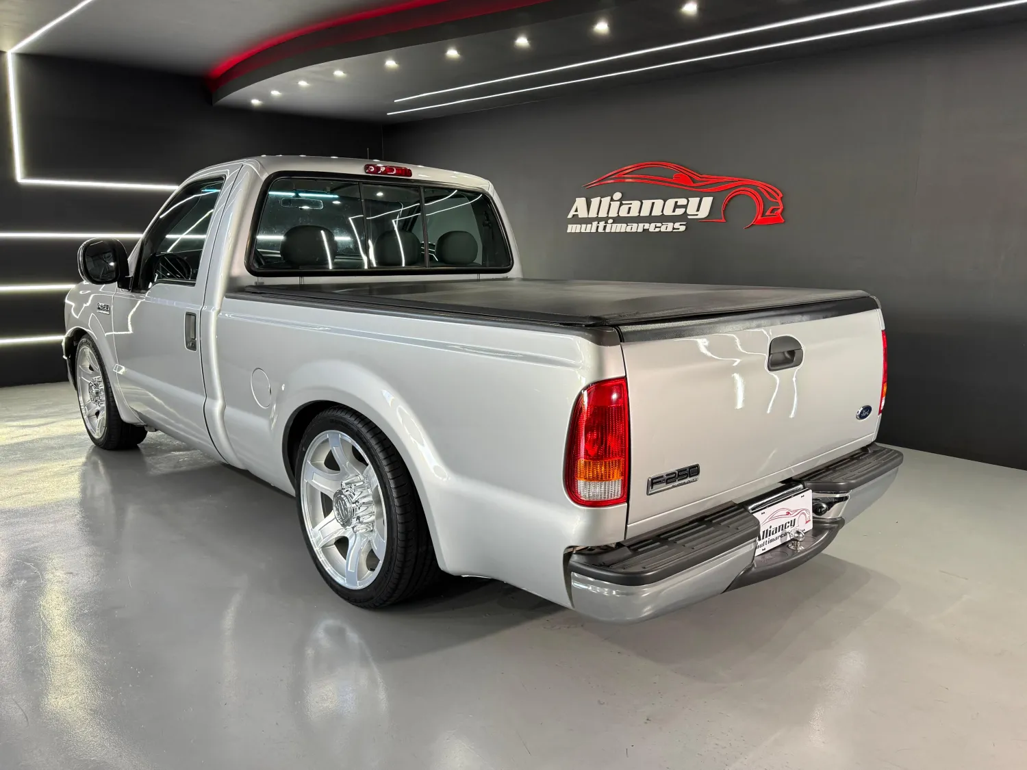 F250 - Foto #7 do anúncio à venda de Carro clássico