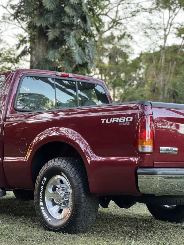 F250 - Foto #7 do anúncio à venda de Carro clássico
