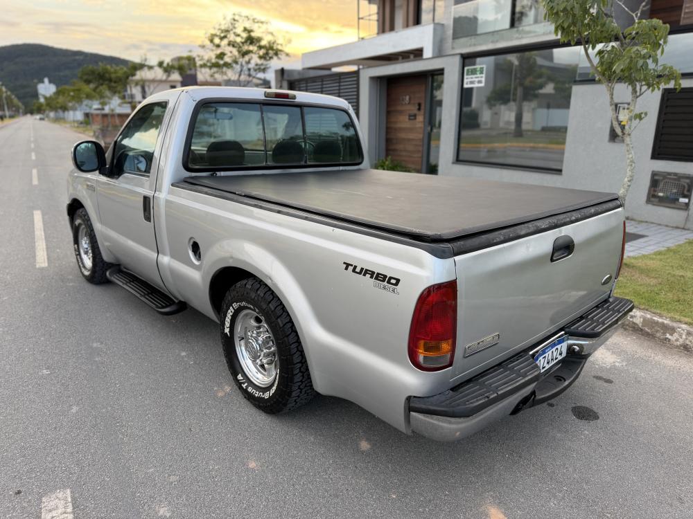 F250 - Foto #4 do anúncio à venda de Carro clássico