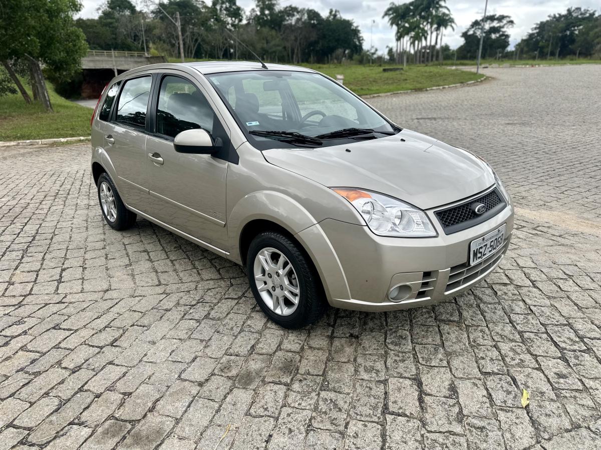 Fiesta - Foto #23 do anúncio à venda de Carro clássico