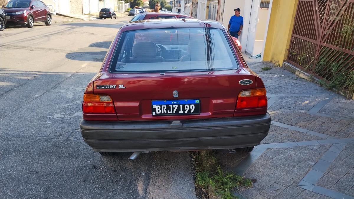 Escort - Foto #2 do anúncio à venda de Carro clássico