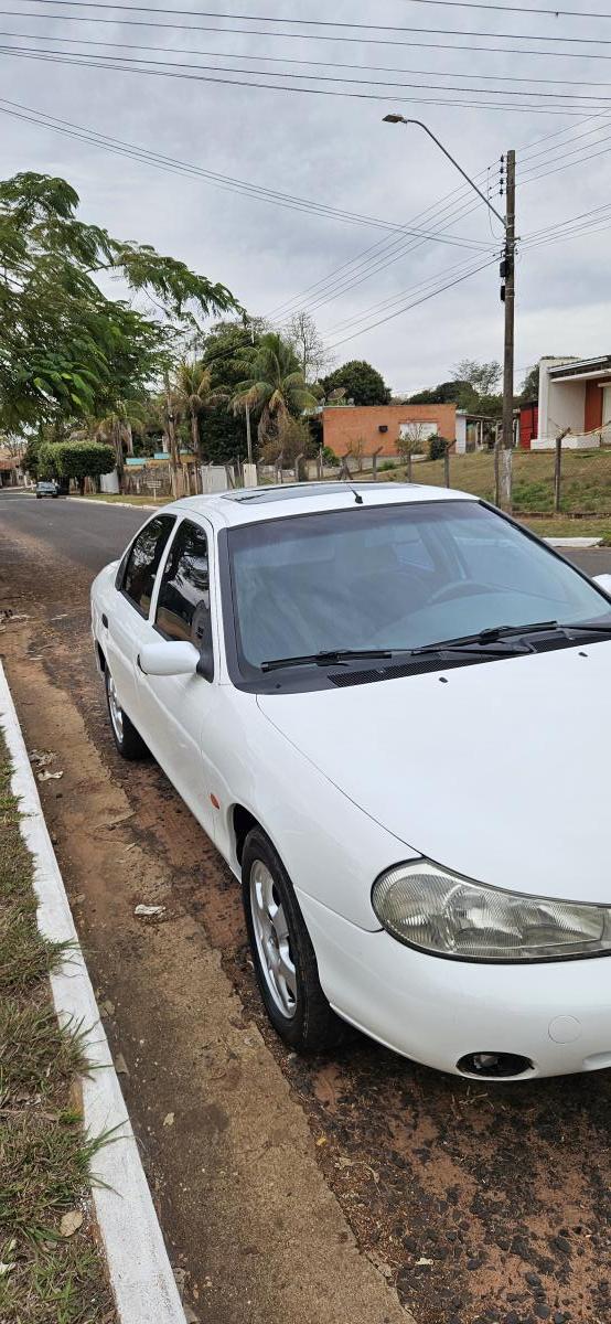 Mondeo - Foto #29 do anúncio à venda de Carro clássico