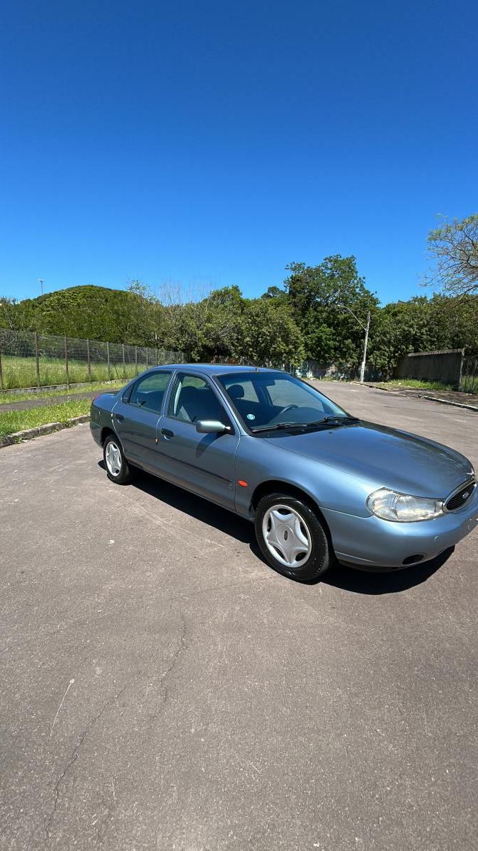 Mondeo - Foto #21 do anúncio à venda de Carro clássico