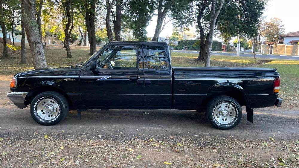 Ranger STX - Foto #9 do anúncio à venda de Carro clássico