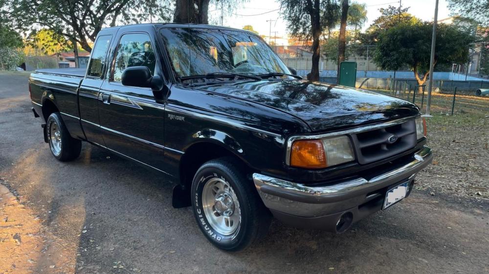 Ranger STX - Foto #16 do anúncio à venda de Carro clássico