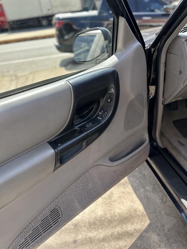 Ranger STX - Foto #9 do anúncio à venda de Carro clássico