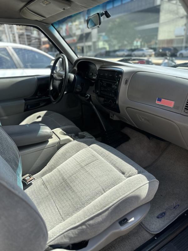 Ranger STX - Foto #10 do anúncio à venda de Carro clássico