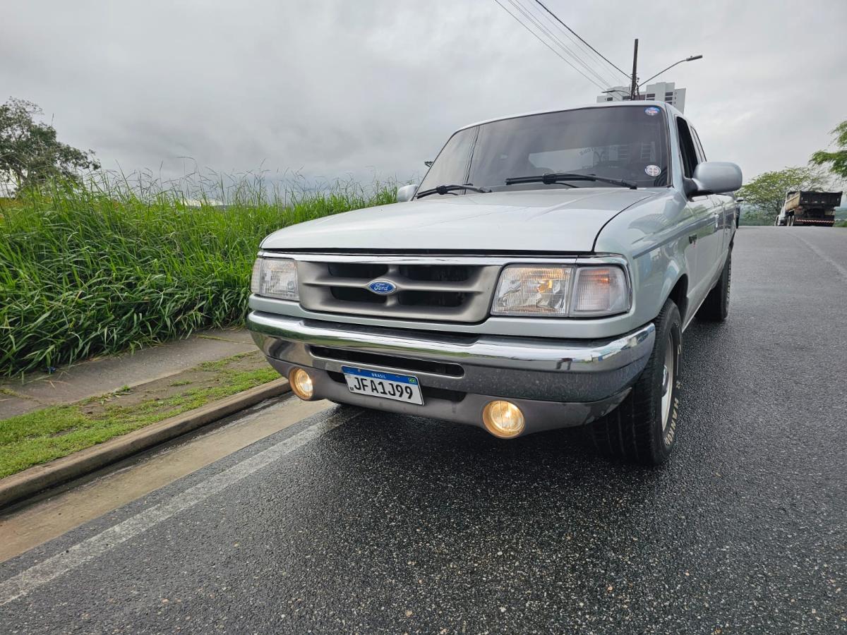 Ranger STX - Foto #10 do anúncio à venda de Carro clássico