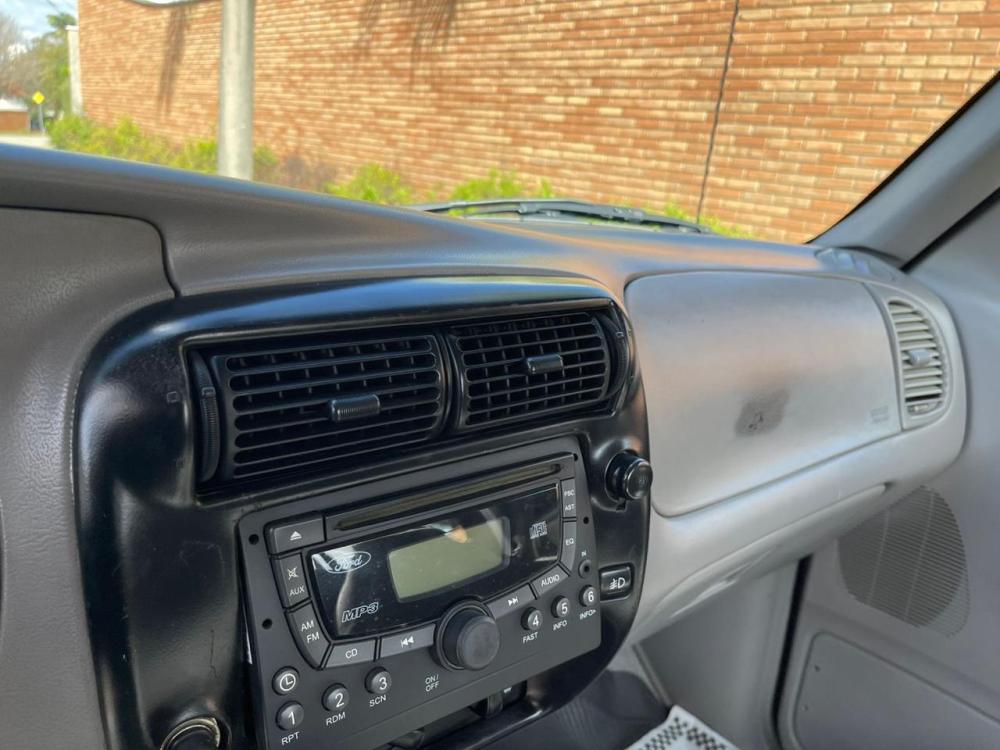 Ranger XLT - Foto #15 do anúncio à venda de Carro clássico