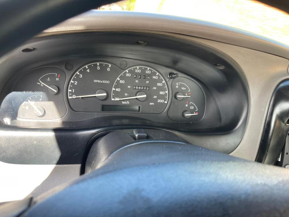 Ranger XLT - Foto #20 do anúncio à venda de Carro clássico