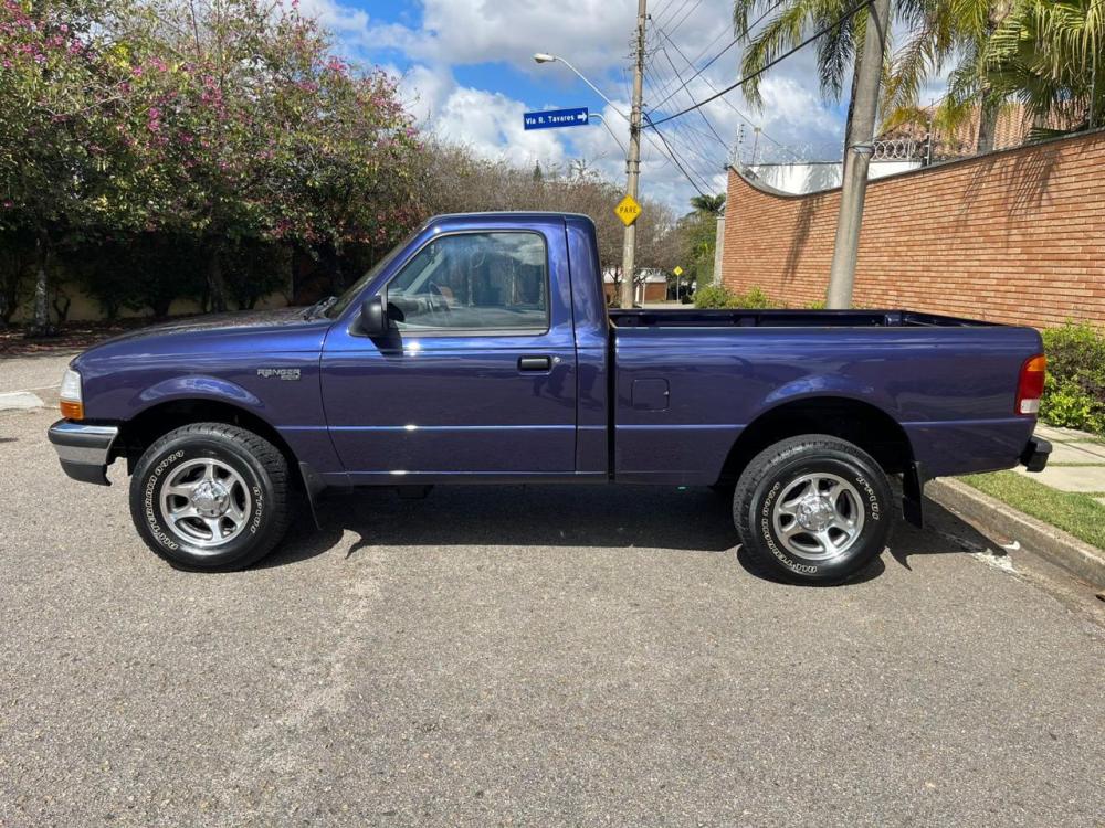 Ranger XLT - Foto #24 do anúncio à venda de Carro clássico