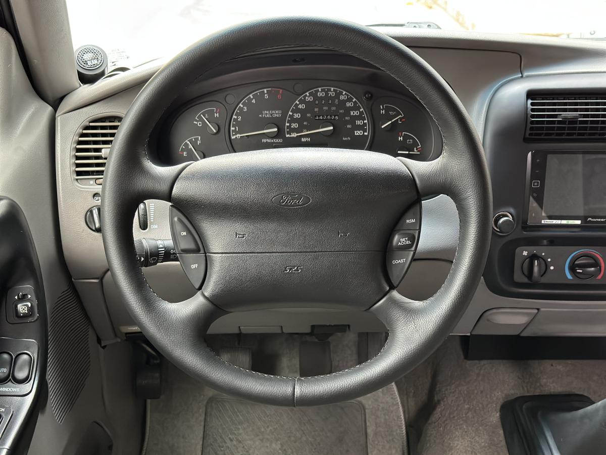 Ranger XLT - Foto #5 do anúncio à venda de Carro clássico