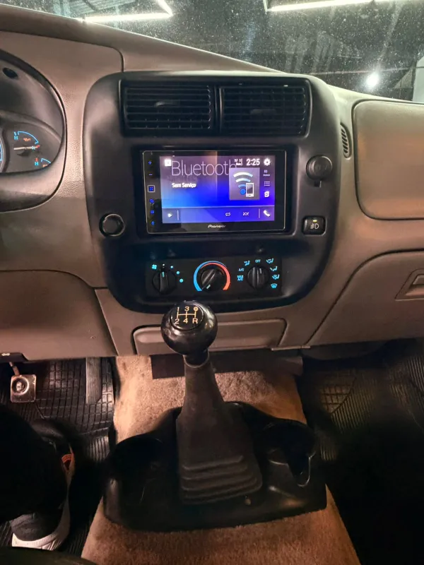 Ranger XLT - Foto #20 do anúncio à venda de Carro clássico
