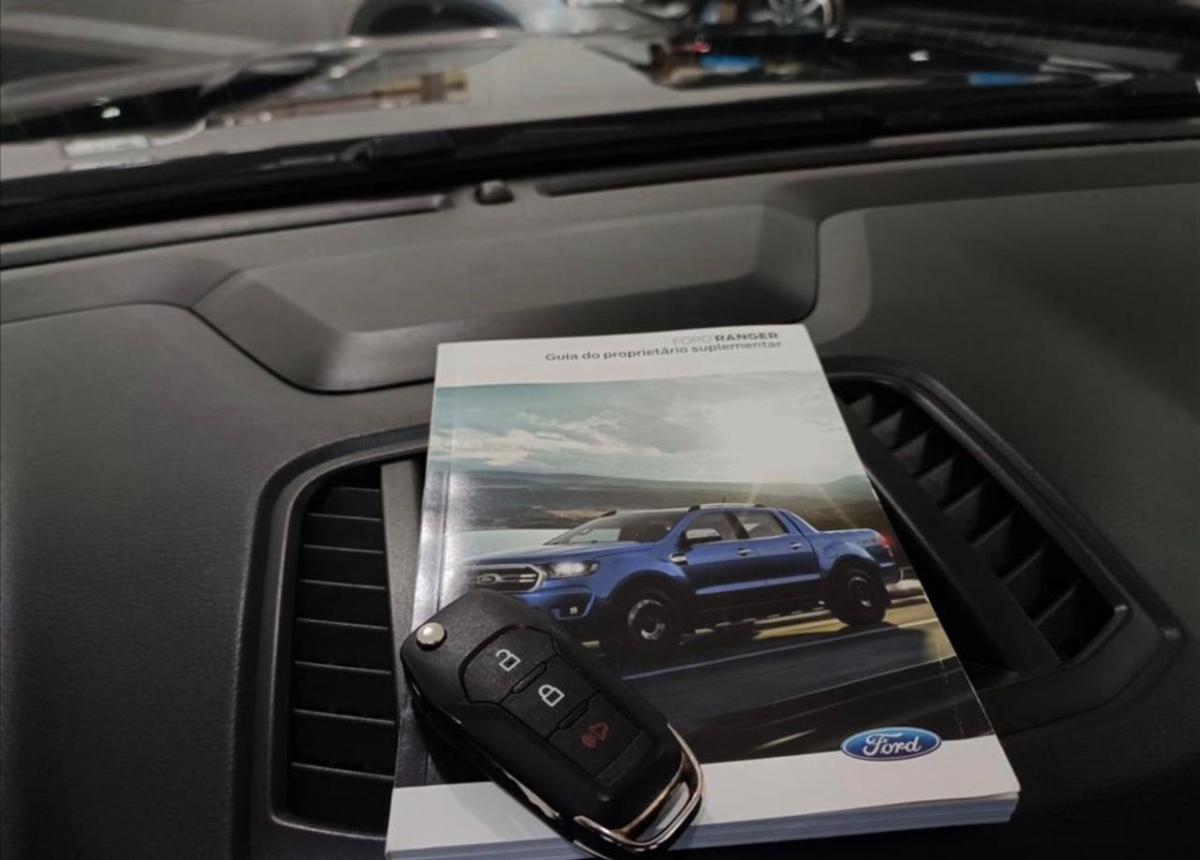 Ranger XLT - Foto #3 do anúncio à venda de Carro clássico