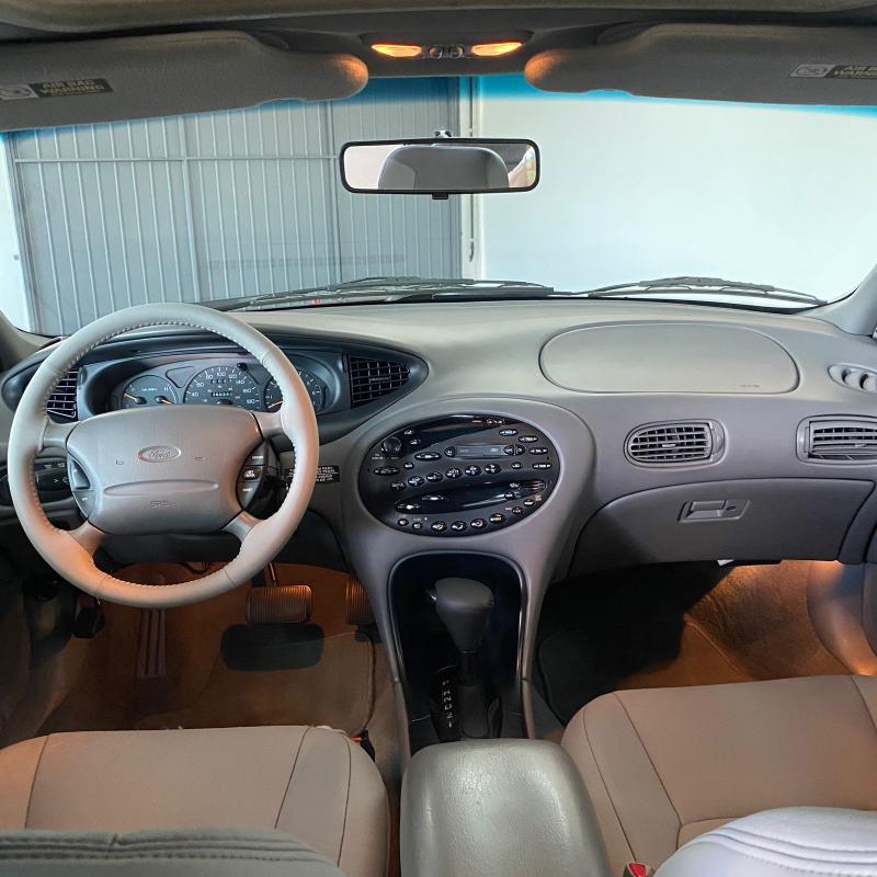 Taurus - Foto #7 do anúncio à venda de Carro clássico