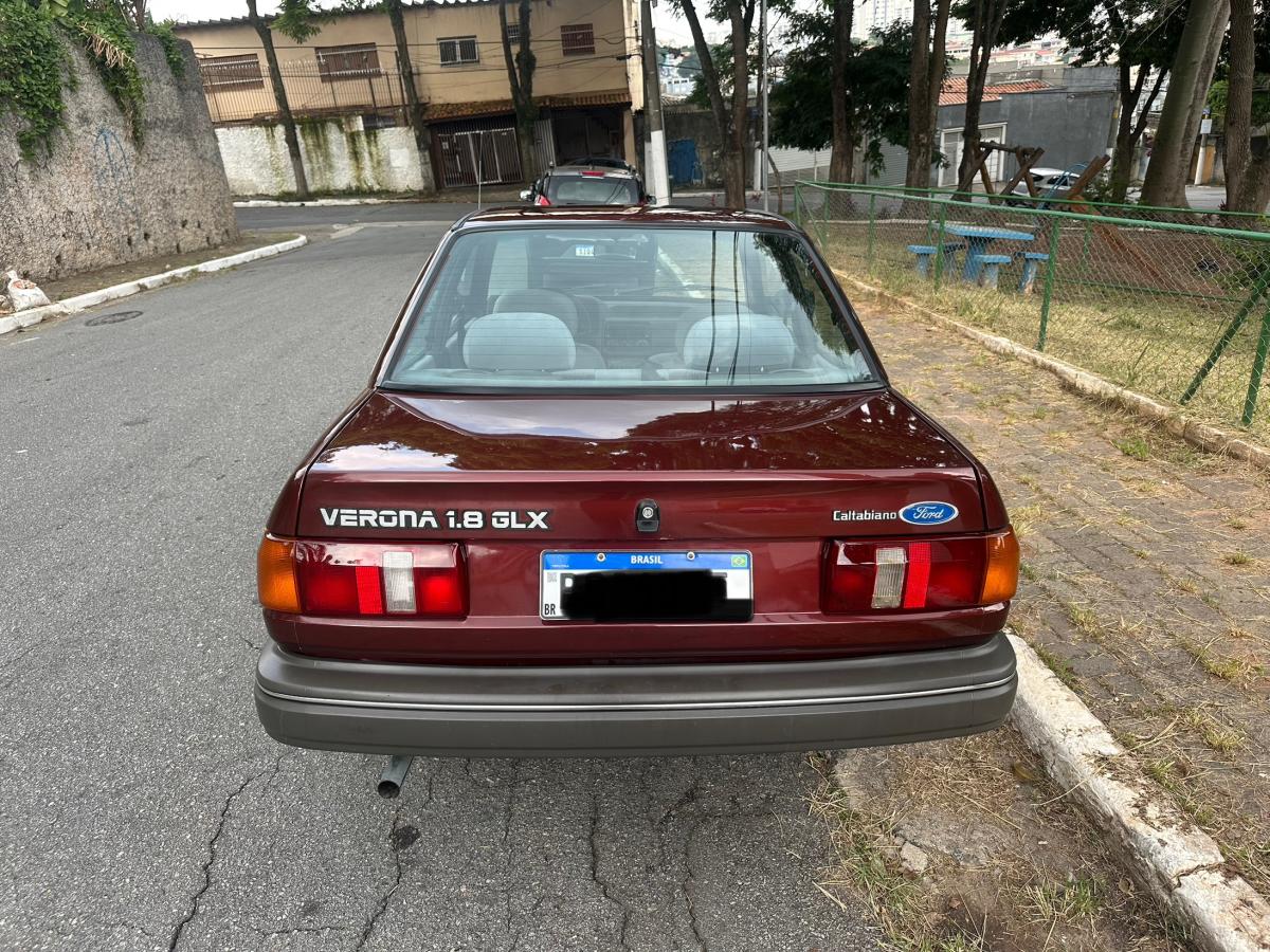 Verona - Foto #3 do anúncio à venda de Carro clássico