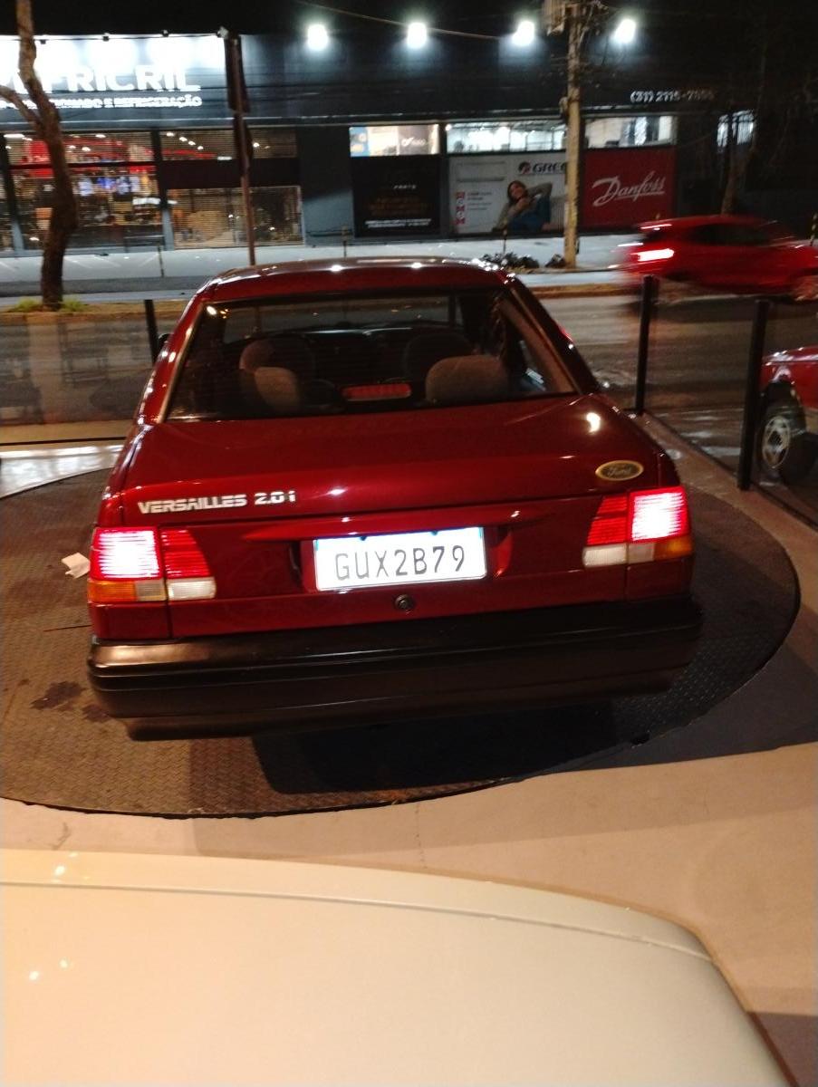 Versailles - Foto #22 do anúncio à venda de Carro clássico
