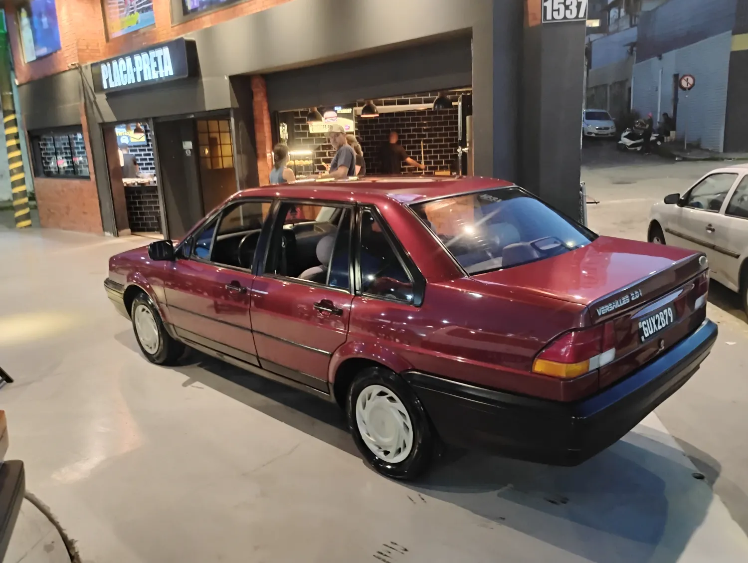 Versailles - Foto #23 do anúncio à venda de Carro clássico