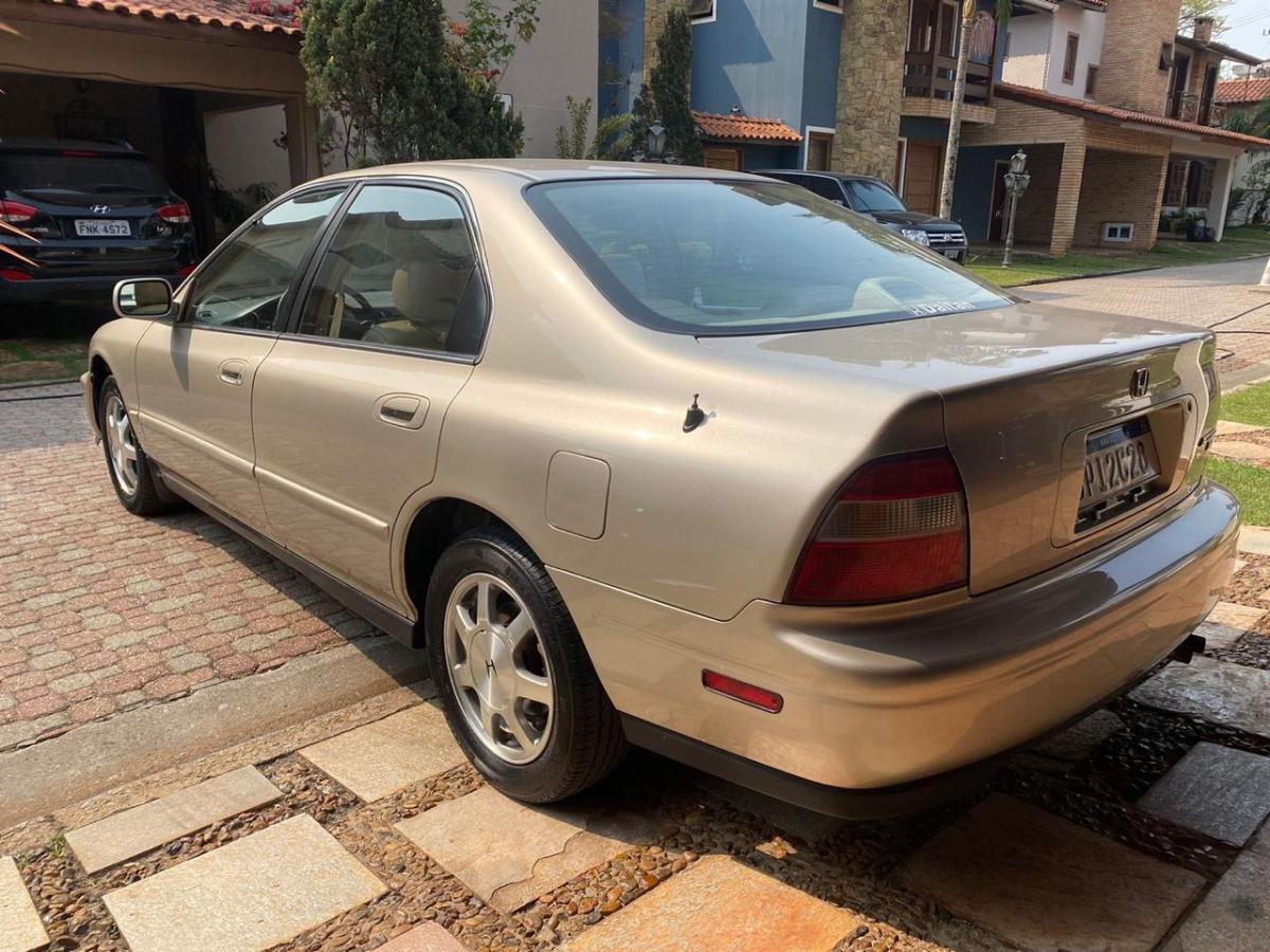 Accord - Foto #5 do anúncio à venda de Carro clássico