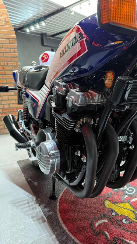 CB 1100 - Foto #9 do anúncio à venda de Carro clássico