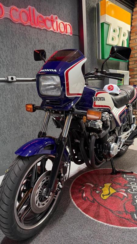 CB 1100 - Foto #11 do anúncio à venda de Carro clássico
