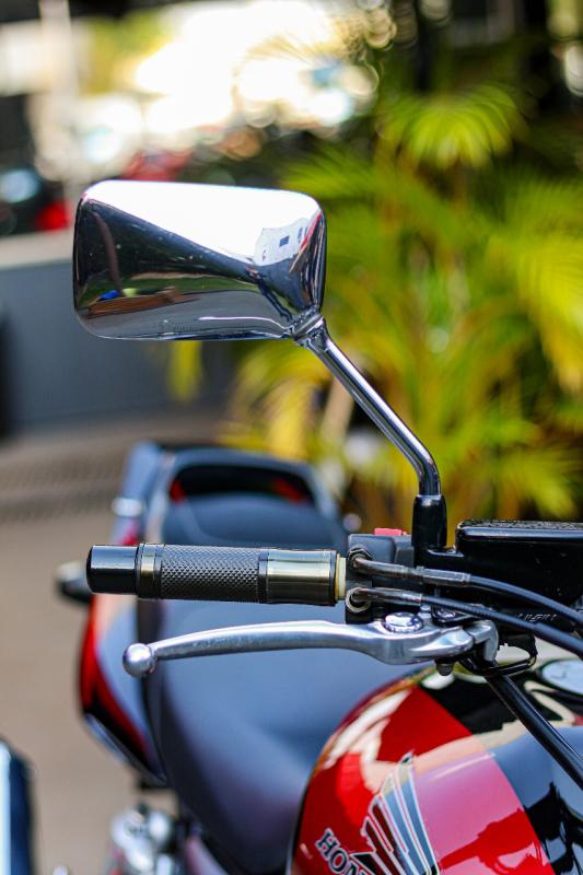 CB 1300 - Foto #10 do anúncio à venda de Carro clássico