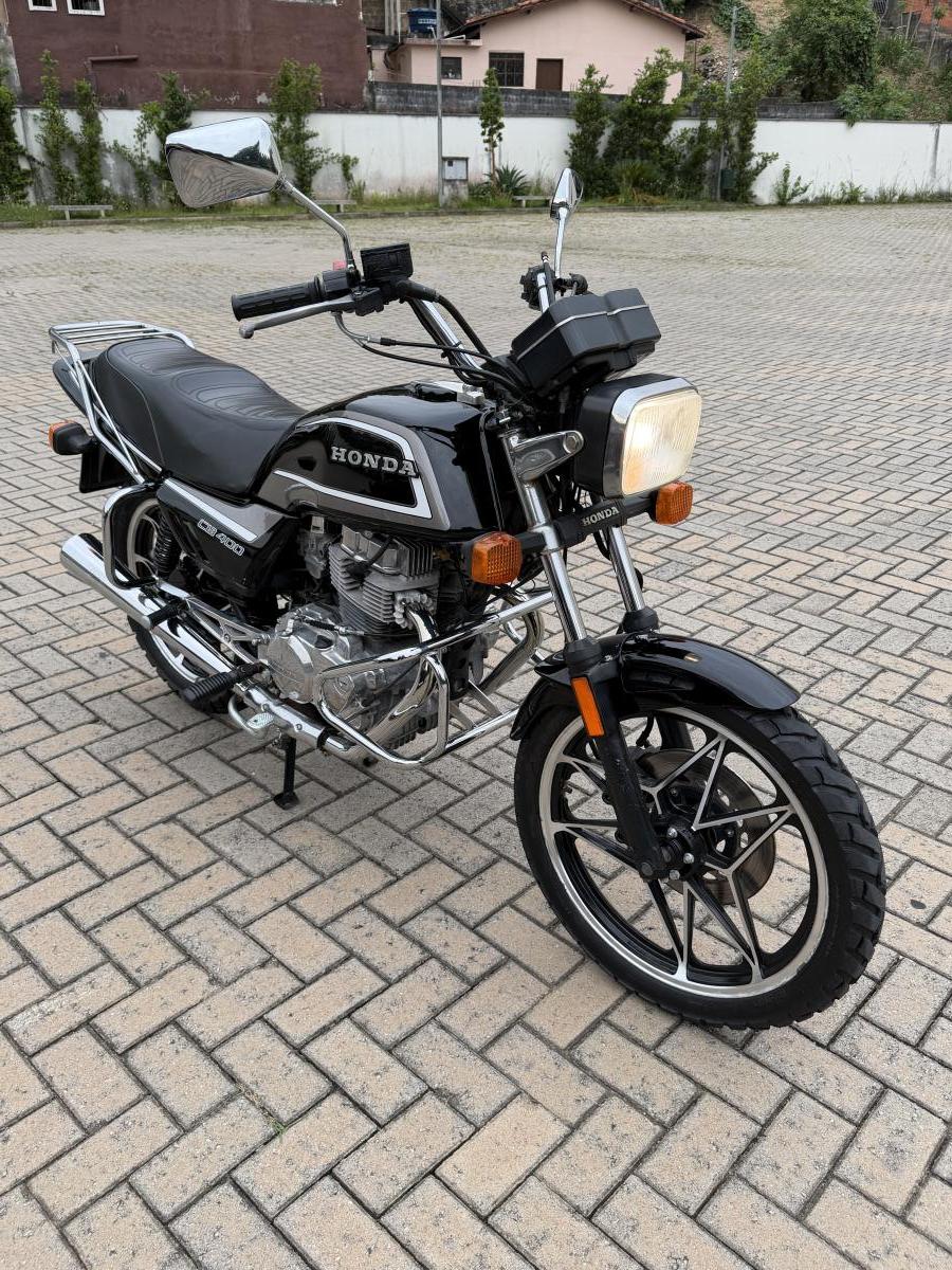 CB 400 - Foto #7 do anúncio à venda de Carro clássico
