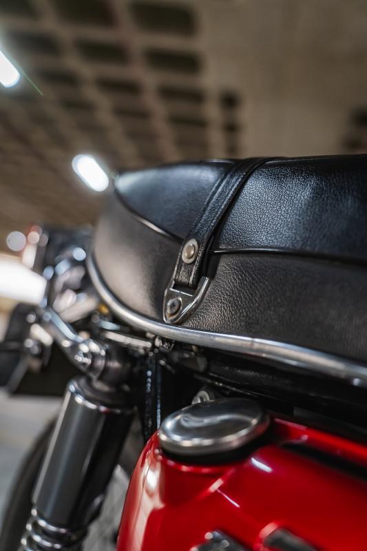 CB 750 - Foto #13 do anúncio à venda de Carro clássico