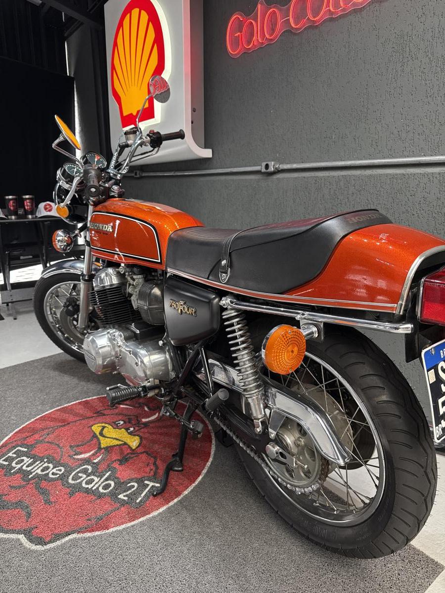 CB 750 - Foto #8 do anúncio à venda de Carro clássico